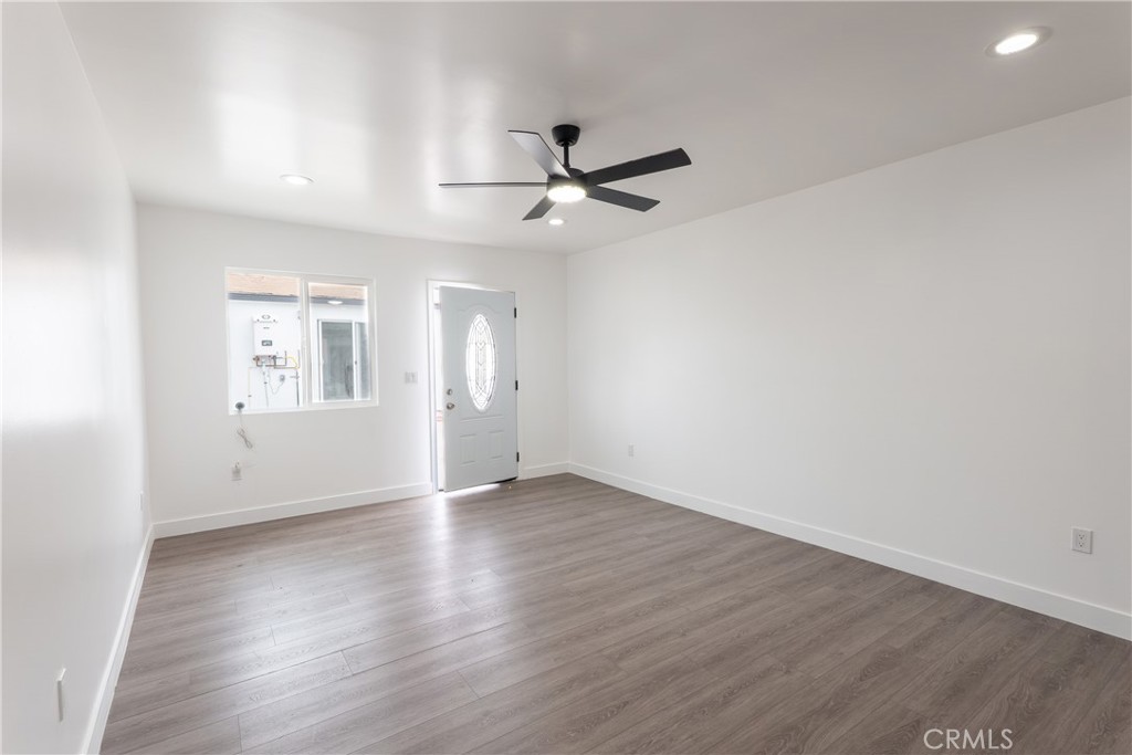 2422 Bryce Road El Monte, CA 91732 - Photo 20 of 25 Living room back house