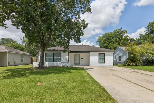 $249,900 | 1408 Scarborough Lane, Pasadena, TX 77502