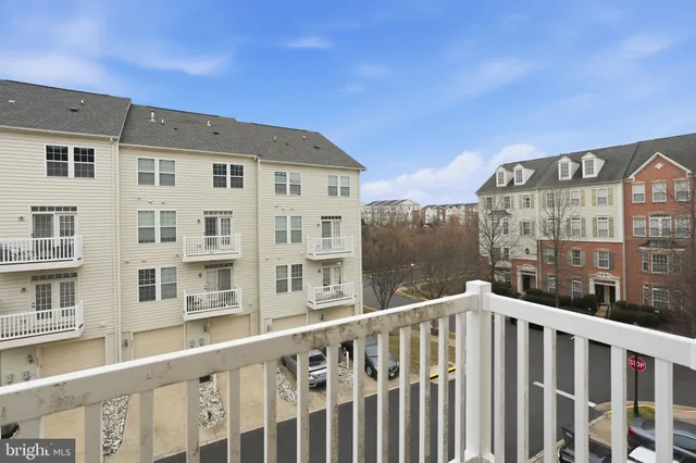 $450,000 | 2551 Eastbourne Drive, Woodbridge, VA 22191