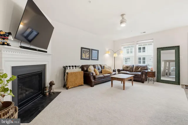 $450,000 | 2551 Eastbourne Drive, Woodbridge, VA 22191