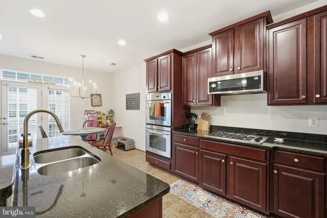 $450,000 | 2551 Eastbourne Drive, Woodbridge, VA 22191