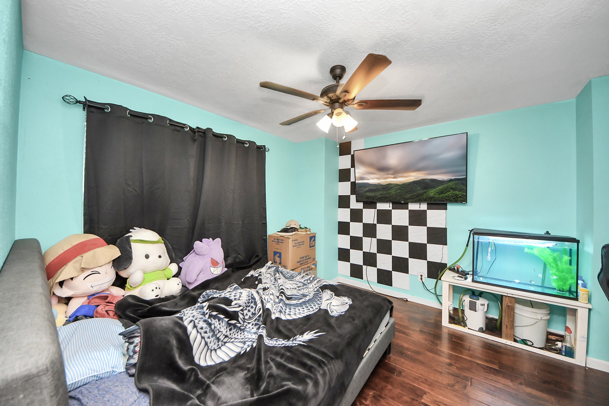 14119 Renn Road Houston, TX 77083 - Photo 12 of 43 a living room with furniture