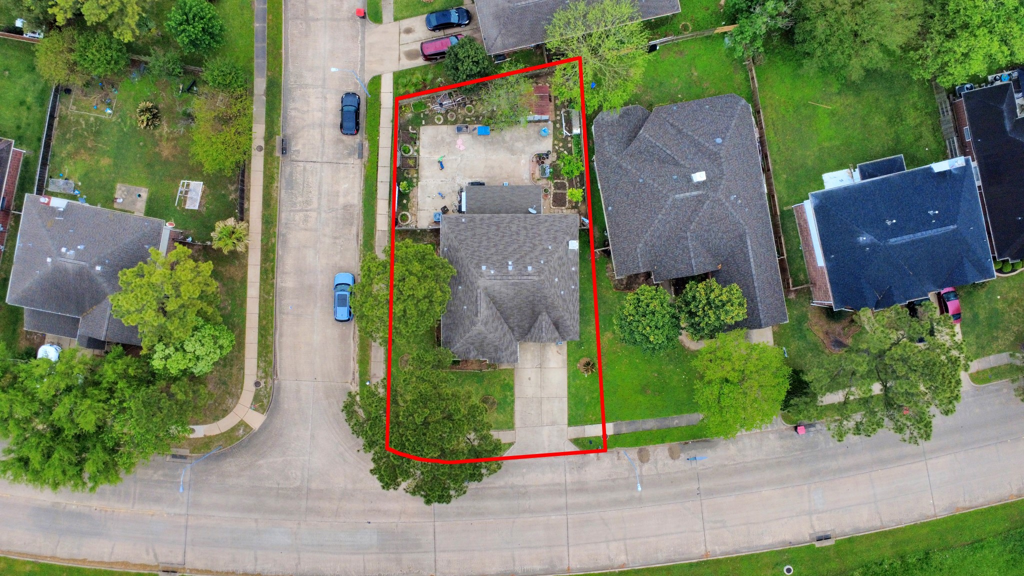 14119 Renn Road Houston, TX 77083 - Photo 41 of 43 an aerial view of a house with a garden and plants