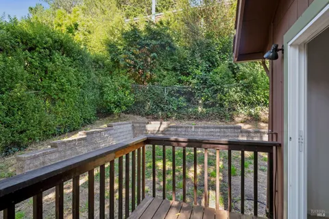 $995,000 | 552 Shoreline Highway, Mill Valley, CA 94941