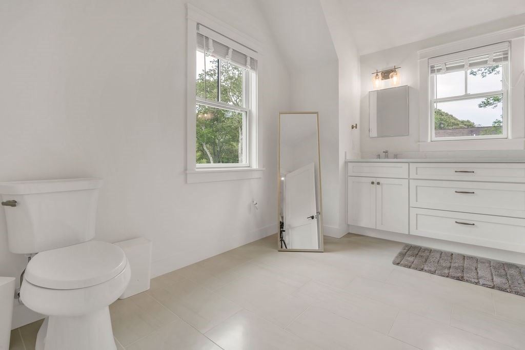 28 Grovedale Road Oak Bluffs, MA 02557 - Photo 26 of 40