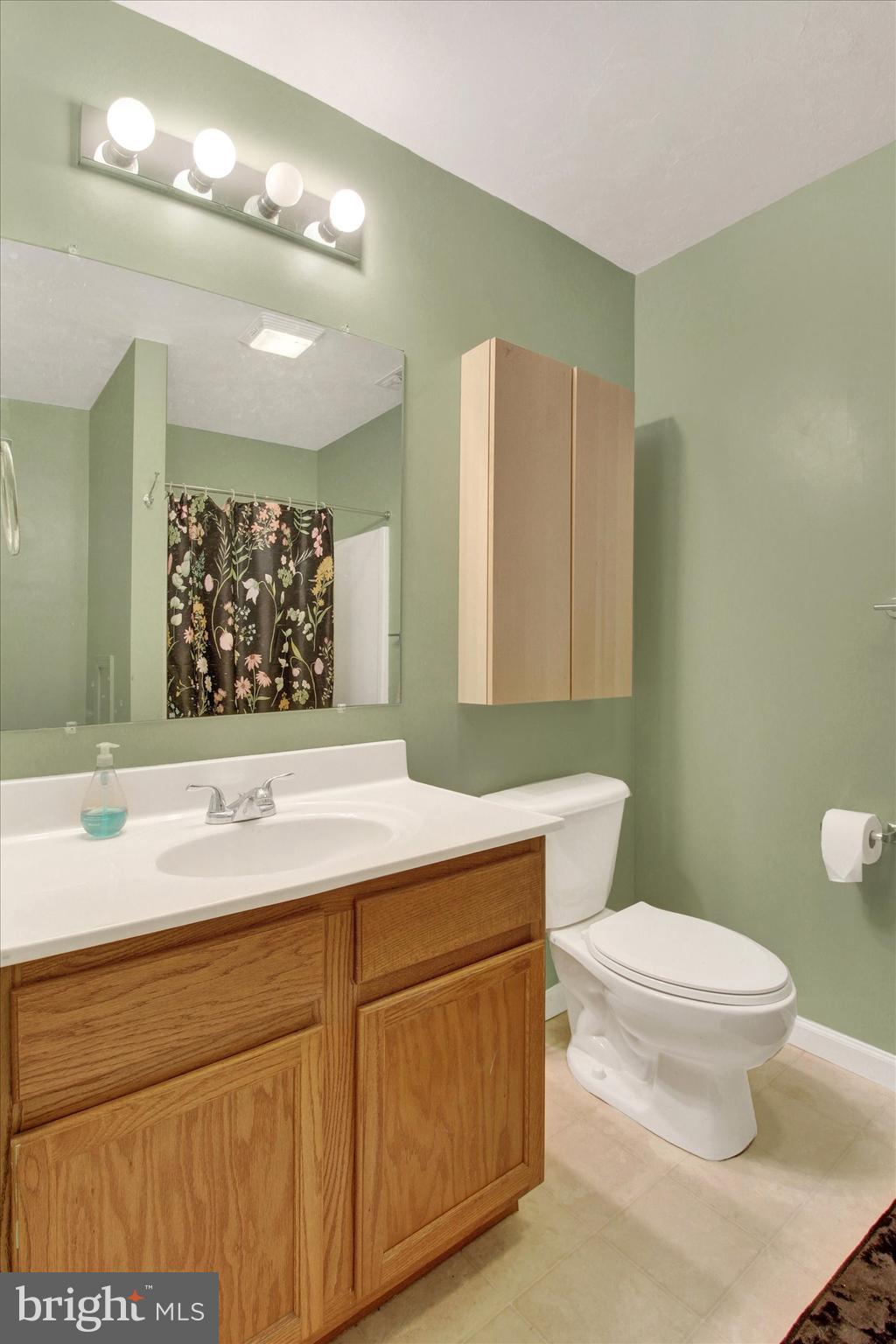 409 Springbrook Court Hanover, PA 17331 - Photo 17 of 28