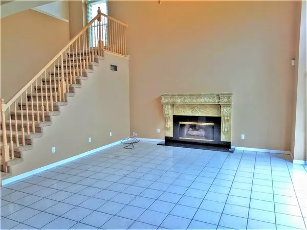 $4,100 | 45866 Fountain View Drive, Canton, MI 48188