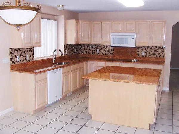 $4,100 | 45866 Fountain View Drive, Canton, MI 48188