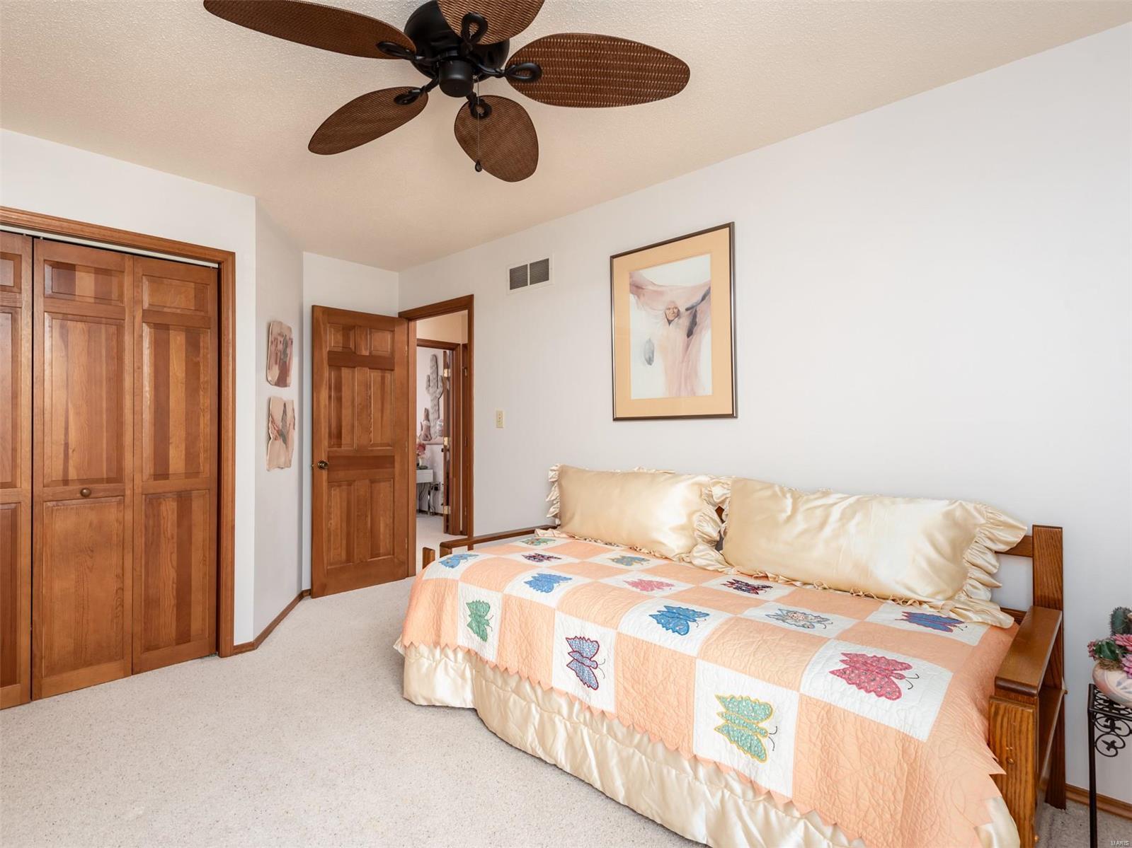 1347 Trails End Road Greenville, IL 62246 - Photo 37 of 47 Gallery Image 37