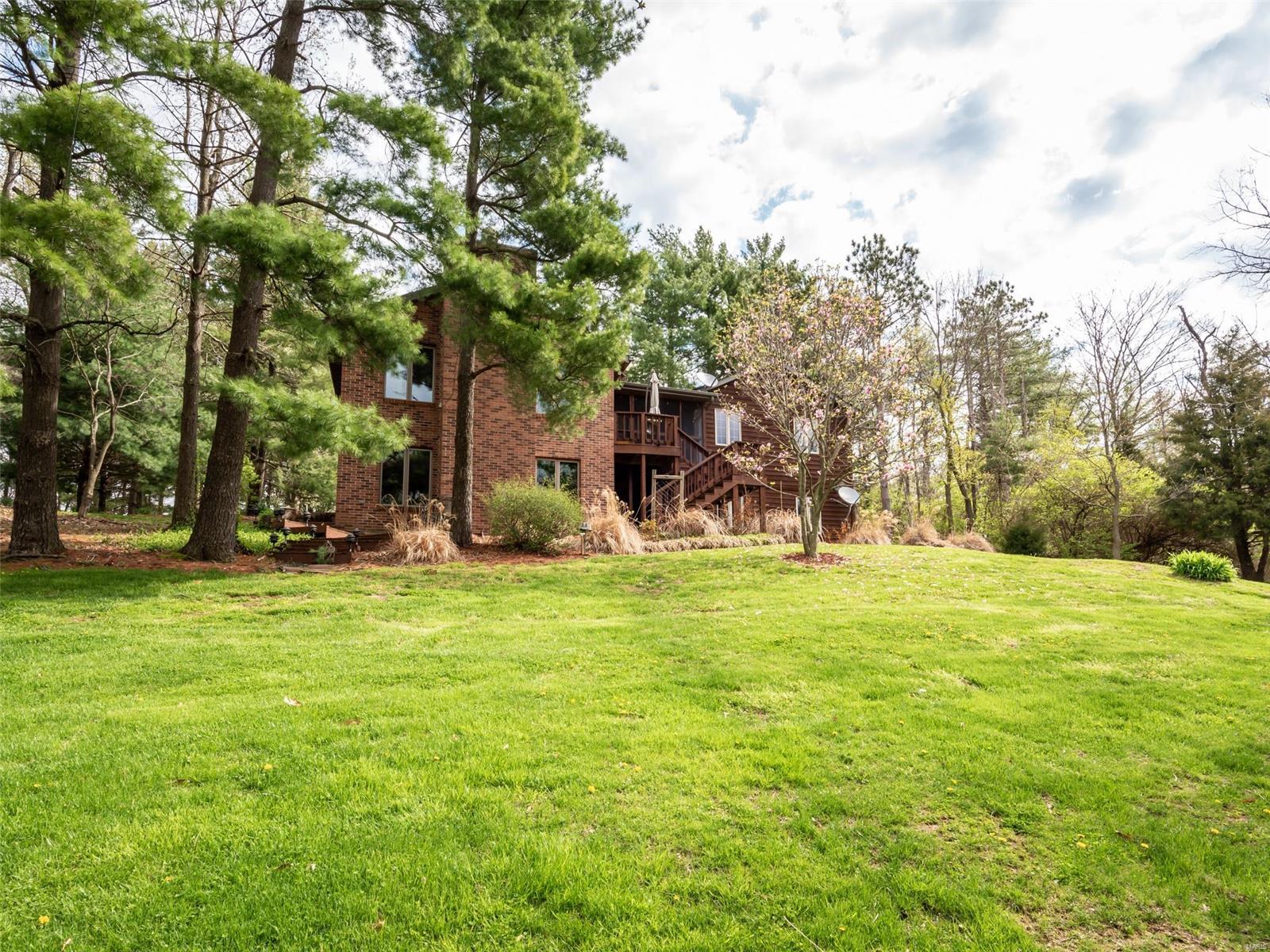 1347 Trails End Road Greenville, IL 62246 - Photo 9 of 47 Gallery Image 9