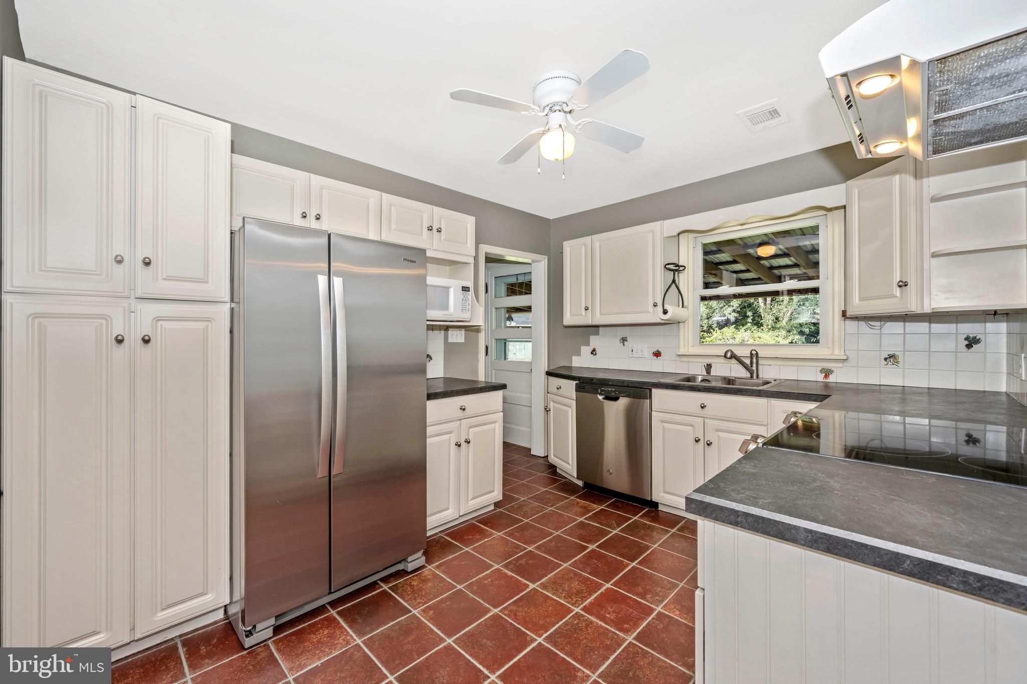 18630 Trundle Road Dickerson, MD 20842 - Photo 20 of 93