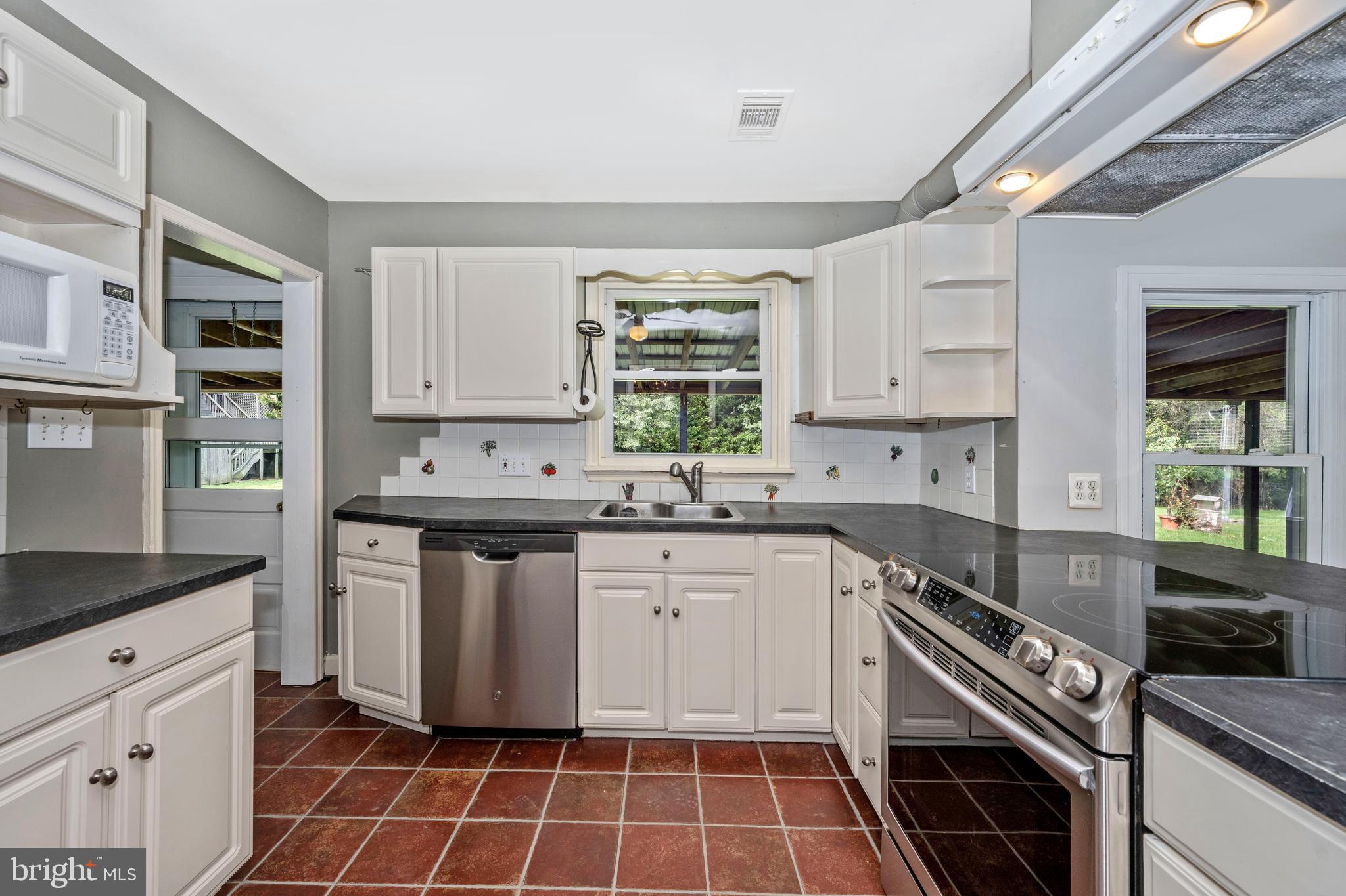 18630 Trundle Road Dickerson, MD 20842 - Photo 22 of 93