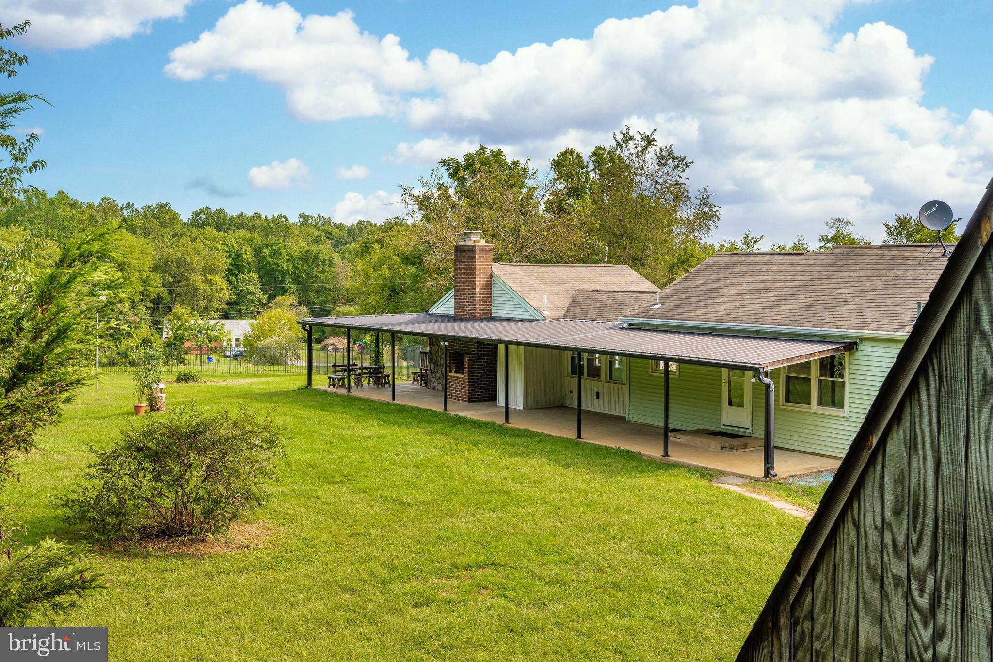 18630 Trundle Road Dickerson, MD 20842 - Photo 8 of 93