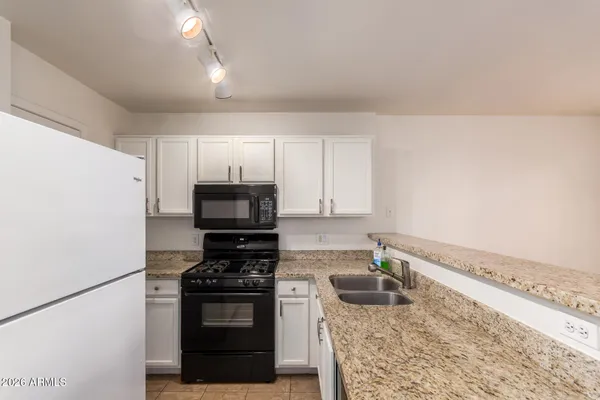 $292,000 | 125 South 56th Street, Unit 99, Mesa, AZ 85206