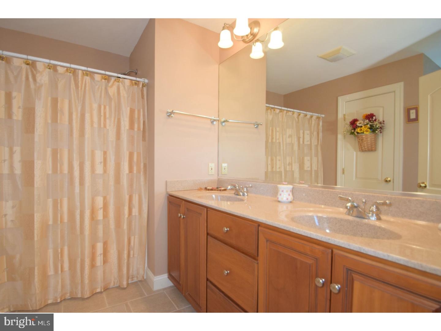 207 Hill Road Elverson, PA 19520 - Photo 22 of 24 Bathroom