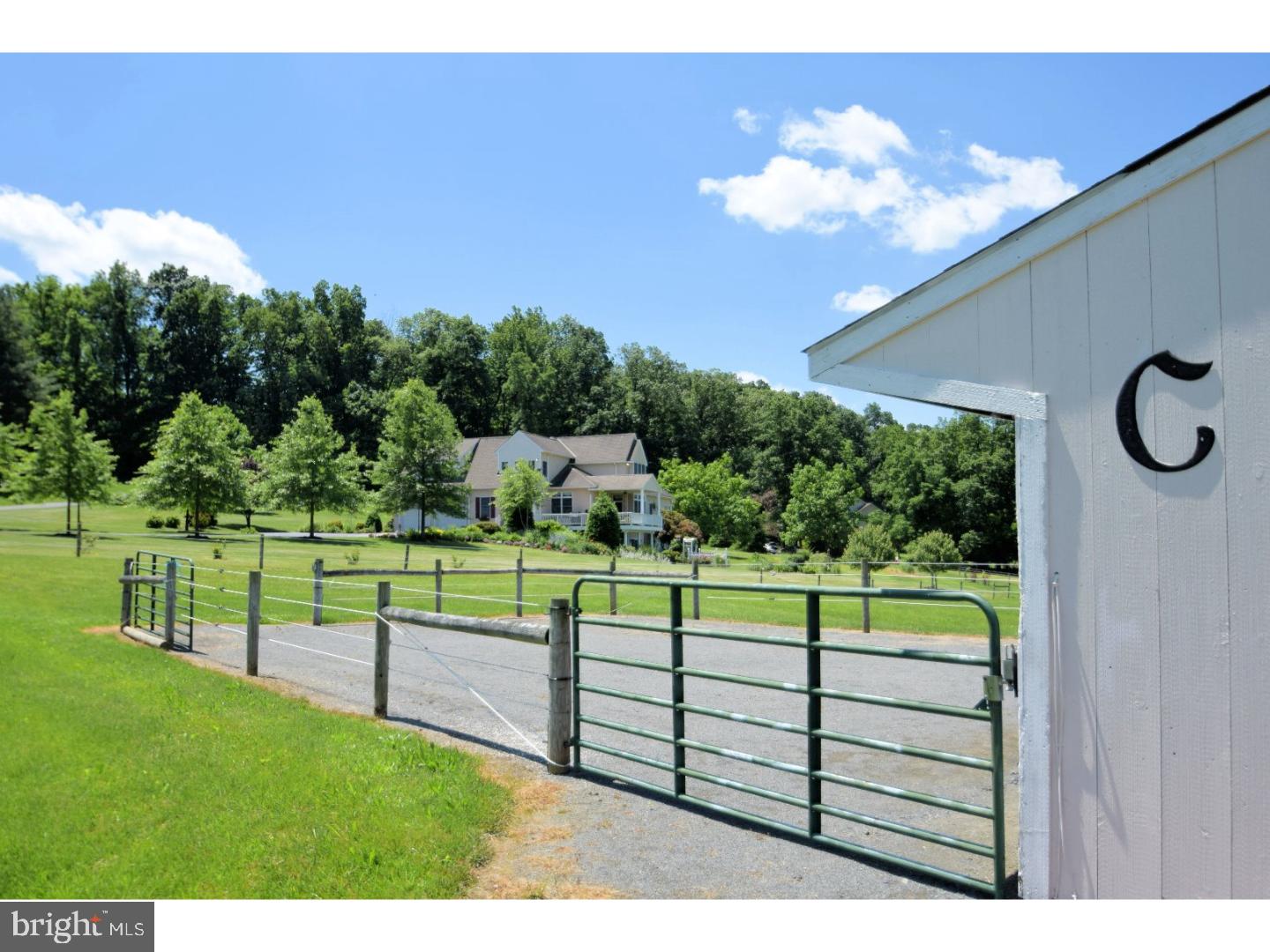 207 Hill Road Elverson, PA 19520 - Photo 6 of 24 Gallery Image 6
