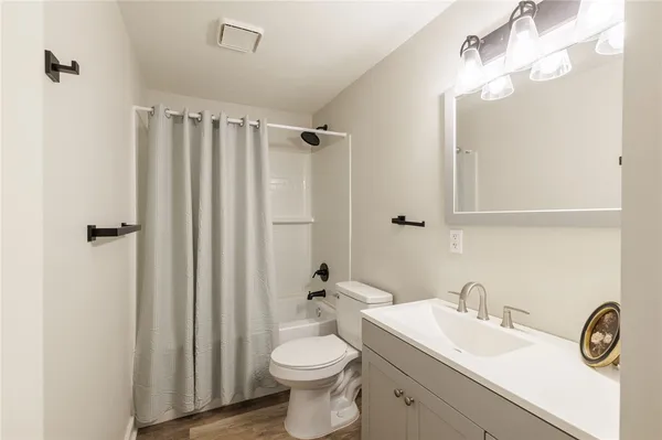 $194,900 | 45 Huntington Parkway, Hamlin, NY 14464