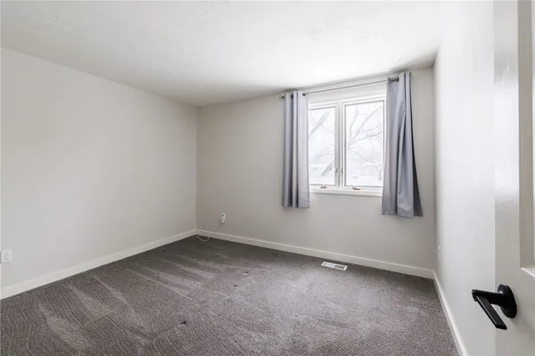 $194,900 | 45 Huntington Parkway, Hamlin, NY 14464