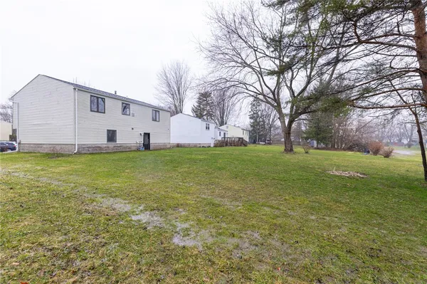 $194,900 | 45 Huntington Parkway, Hamlin, NY 14464