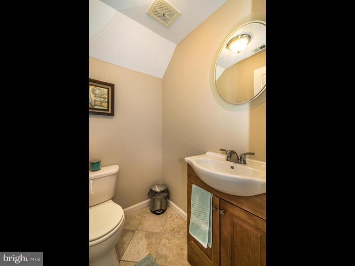 546 Concord Road Warminster, PA 18974 - Photo 10 of 14 Bathroom