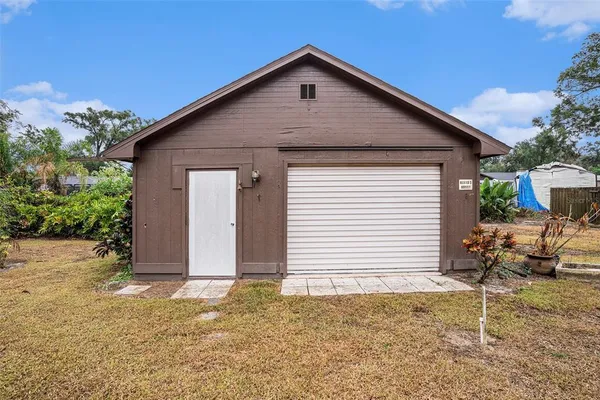 $395,000 | 2110 Siloam Springs Drive, Dover, FL 33527