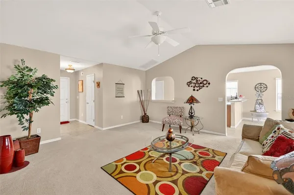 $325,000 | 17867 Southeast 115th Circle, Summerfield, FL 34491