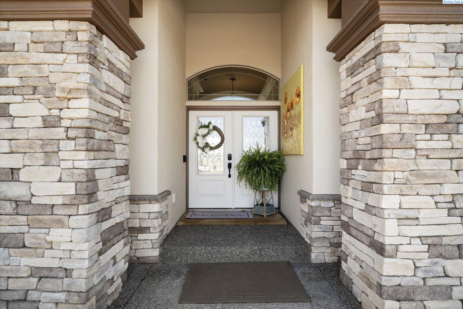 84205 Sagebrush Road Kennewick, WA 99338 - Photo 3 of 48 Gallery Image 3