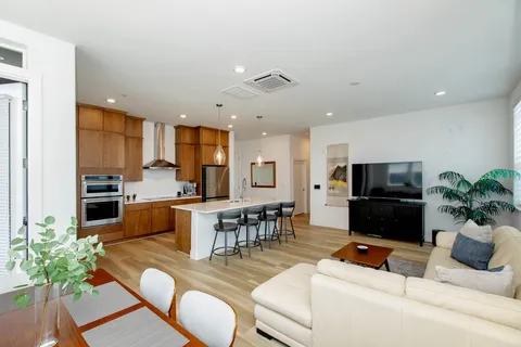 $899,888 | 2885 Tradewind Drive, Alameda, CA 94501