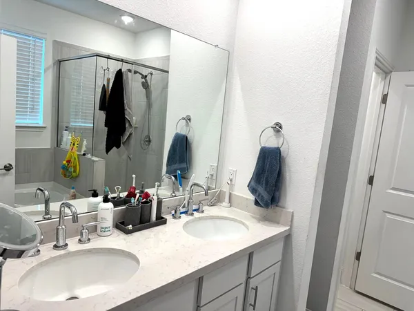 $2,995 | 1916 Bradham Way, Pflugerville, TX 78660