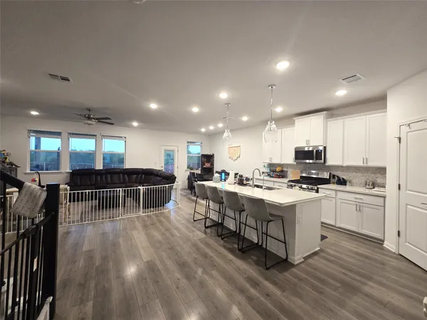 $2,995 | 1916 Bradham Way, Pflugerville, TX 78660