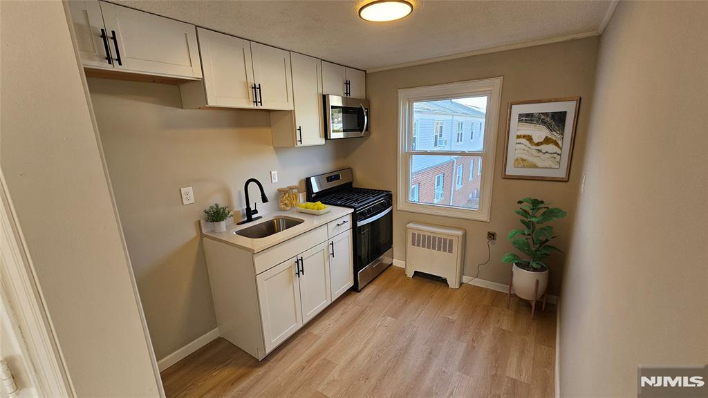 64 Hastings Avenue, Unit B Rutherford, NJ 07070 - Photo 6 of 14
