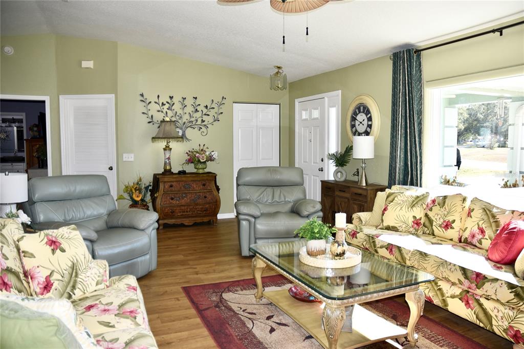 10447 Southwest 62nd Court Ocala, FL 34476 - Photo 10 of 58