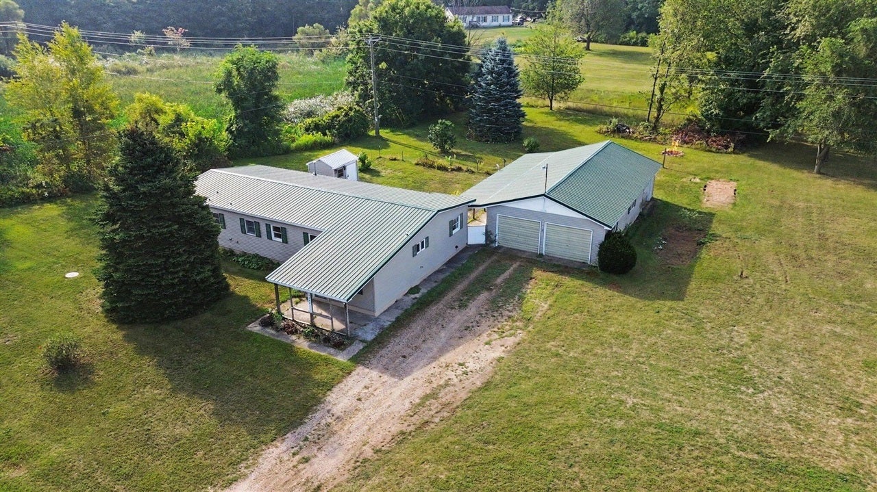 12885 Coral Road Coral, MI 49322 - Photo 3 of 26 Gallery Image 3