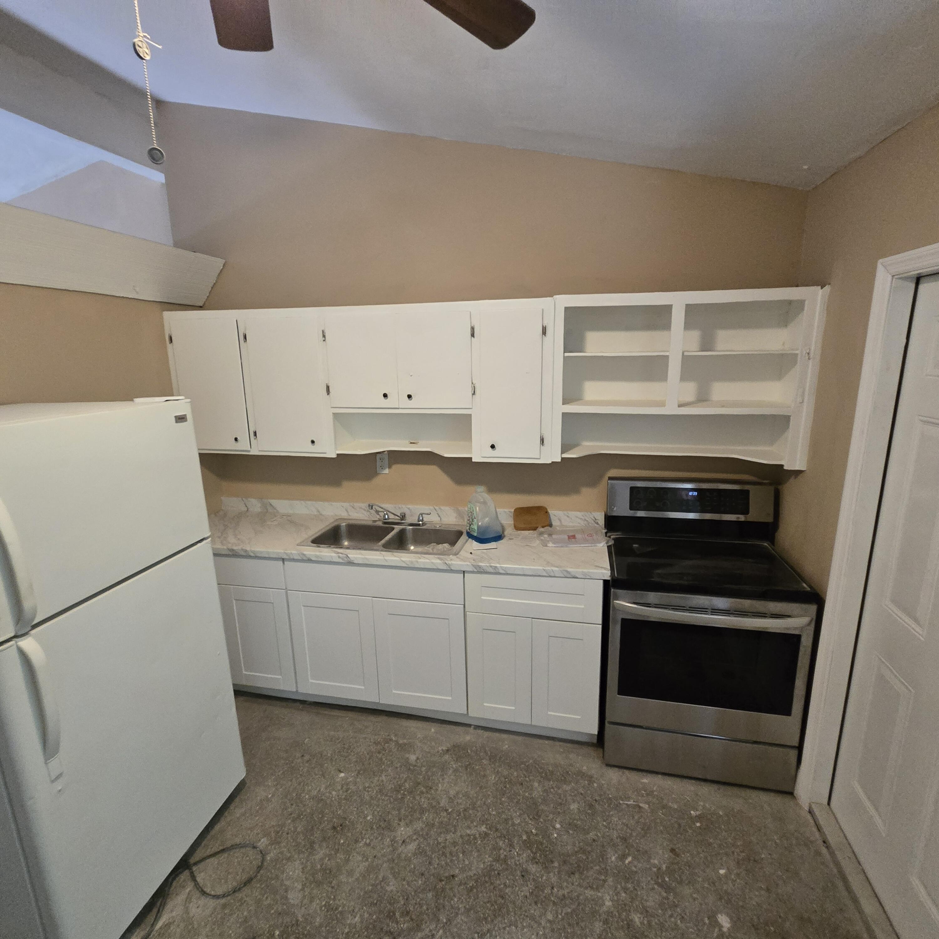 830 Southwest 14th Street, Unit 2 Pompano Beach, FL 33060 - Photo 2 of 4 20260615_135610