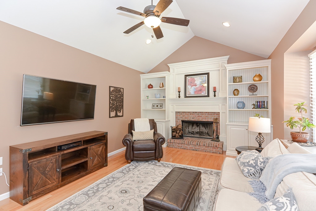 41 Hancock Road Franklin, MA 02038 - Photo 14 of 42 Gallery Image 14