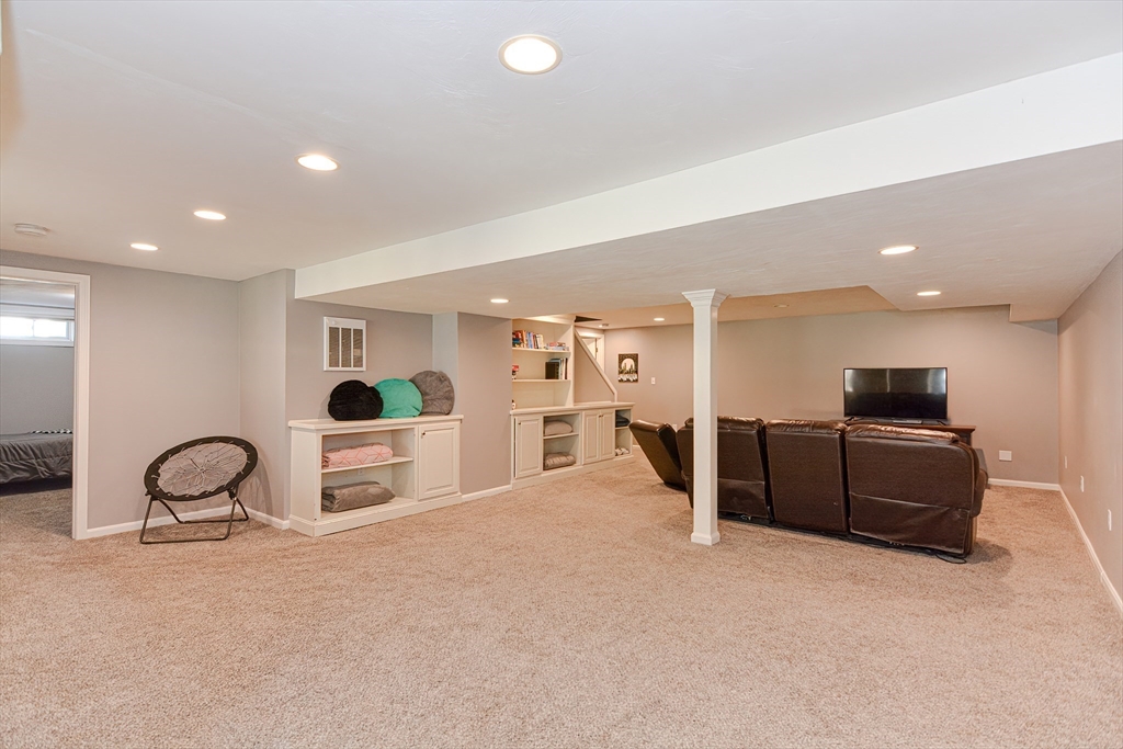 41 Hancock Road Franklin, MA 02038 - Photo 34 of 42 Gallery Image 34