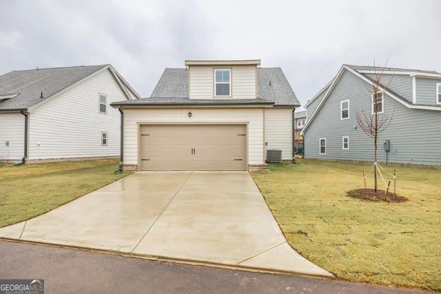 $2,400 | 107 Prospect Avenue, Perry, GA 31069