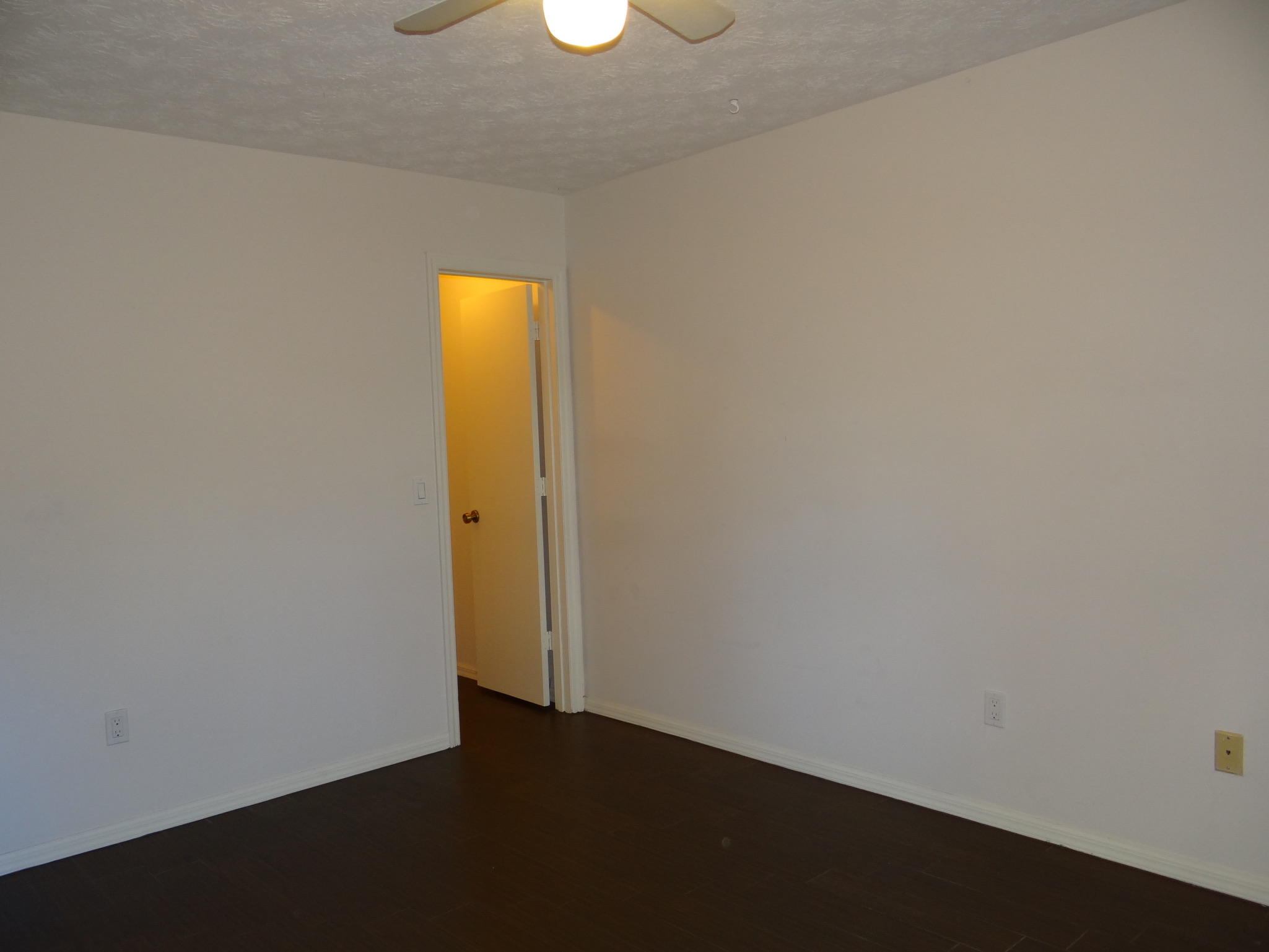 636 Southwest Rustic Circle Stuart, FL 34997 - Photo 13 of 24 5915AC41-E2EB-43ED-9418-49ED5CE0D1AB