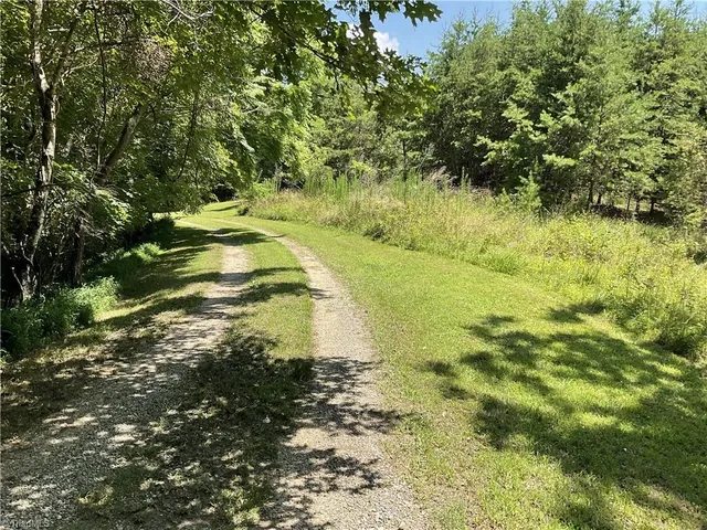 $485,000 | 1345 Hardie Mabe Road, Danbury, NC 27016