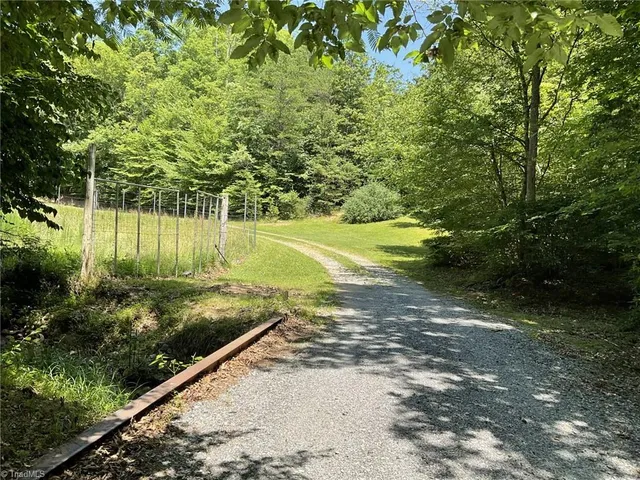 $485,000 | 1345 Hardie Mabe Road, Danbury, NC 27016