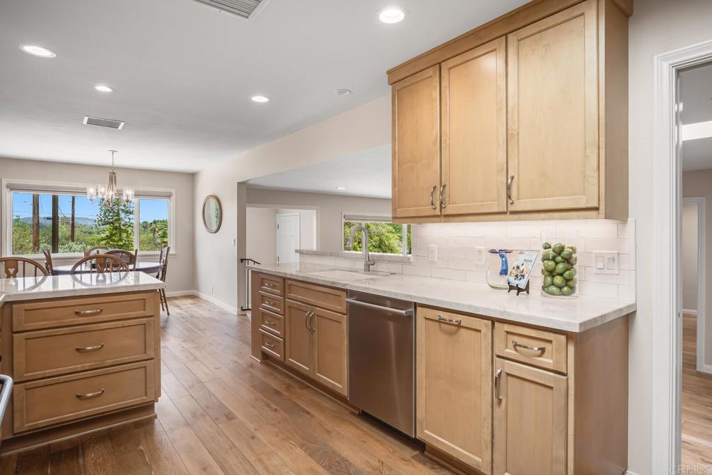 2211 Winterwarm Drive Fallbrook, CA 92028 - Photo 8 of 36