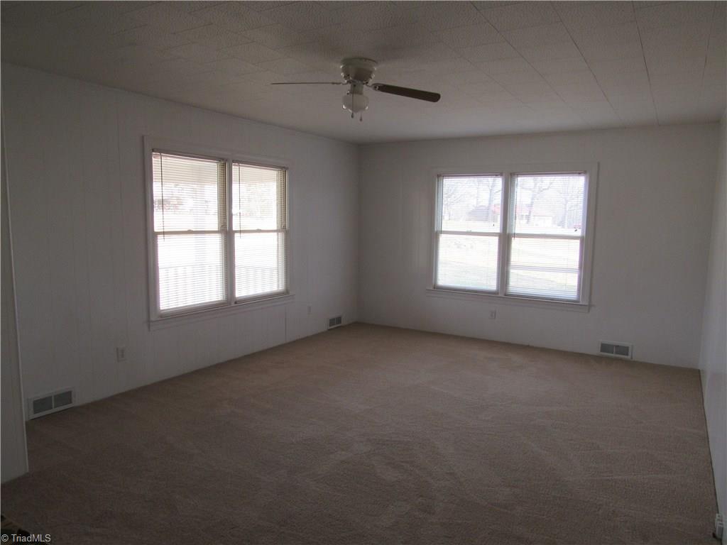 1933 North Oak Ridge Church Road Yadkinville, NC 27055 - Photo 17 of 27 Gallery Image 17