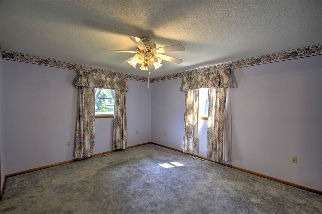 2520 South Esther Avenue Decatur, IL 62521 - Photo 13 of 30