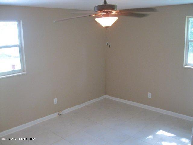6129 Verdes Road Jacksonville, FL 32244 - Photo 13 of 21 *