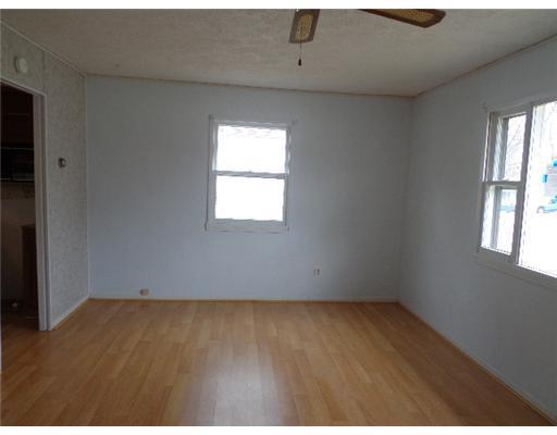 363 Reames Avenue Springfield, OH 45505 - Photo 3 of 9