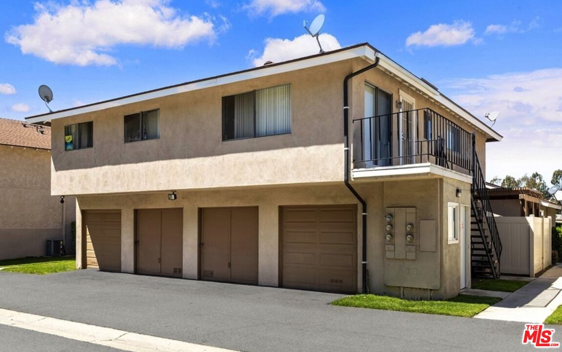 23410 Sunset Crossing Road, Unit D Diamond Bar, CA 91765 - Photo 2 of 22