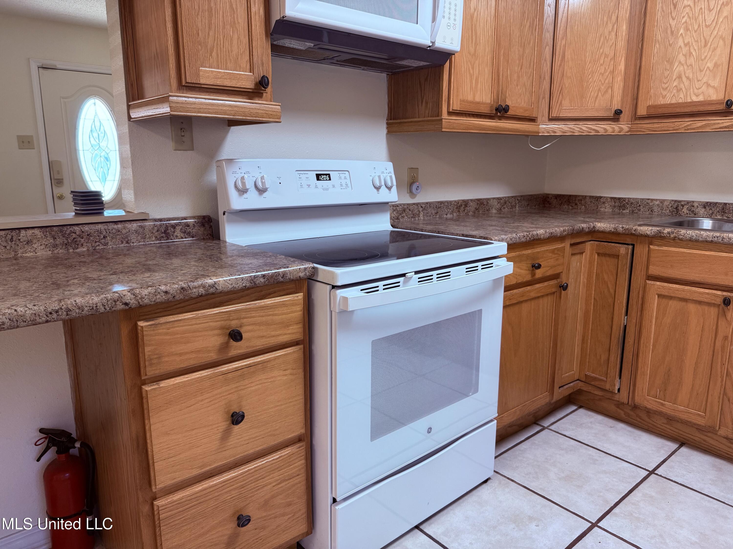 4603 Legare Avenue Pascagoula, MS 39581 - Photo 13 of 26 IMG_9241