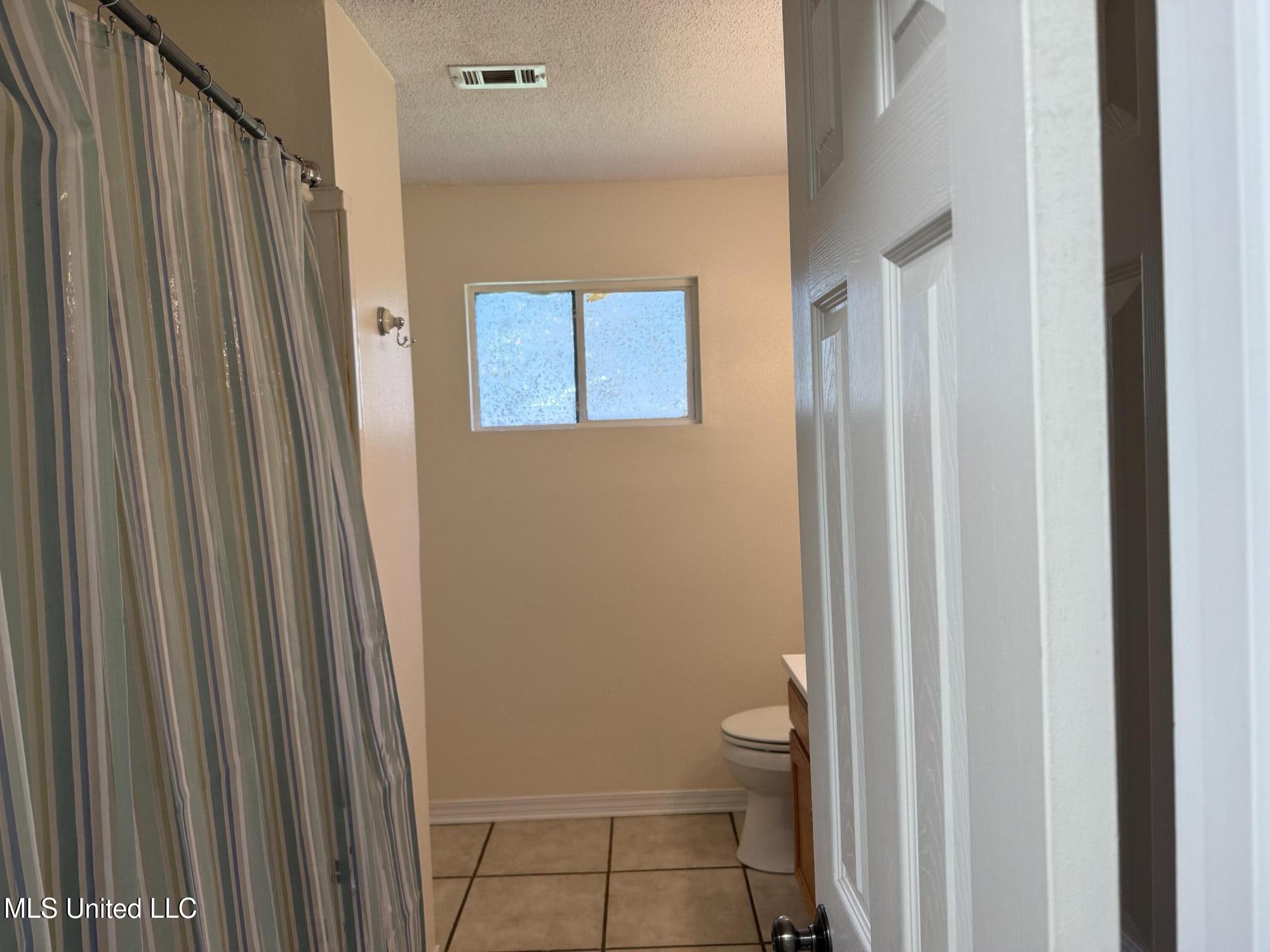 4603 Legare Avenue Pascagoula, MS 39581 - Photo 21 of 26 IMG_9232