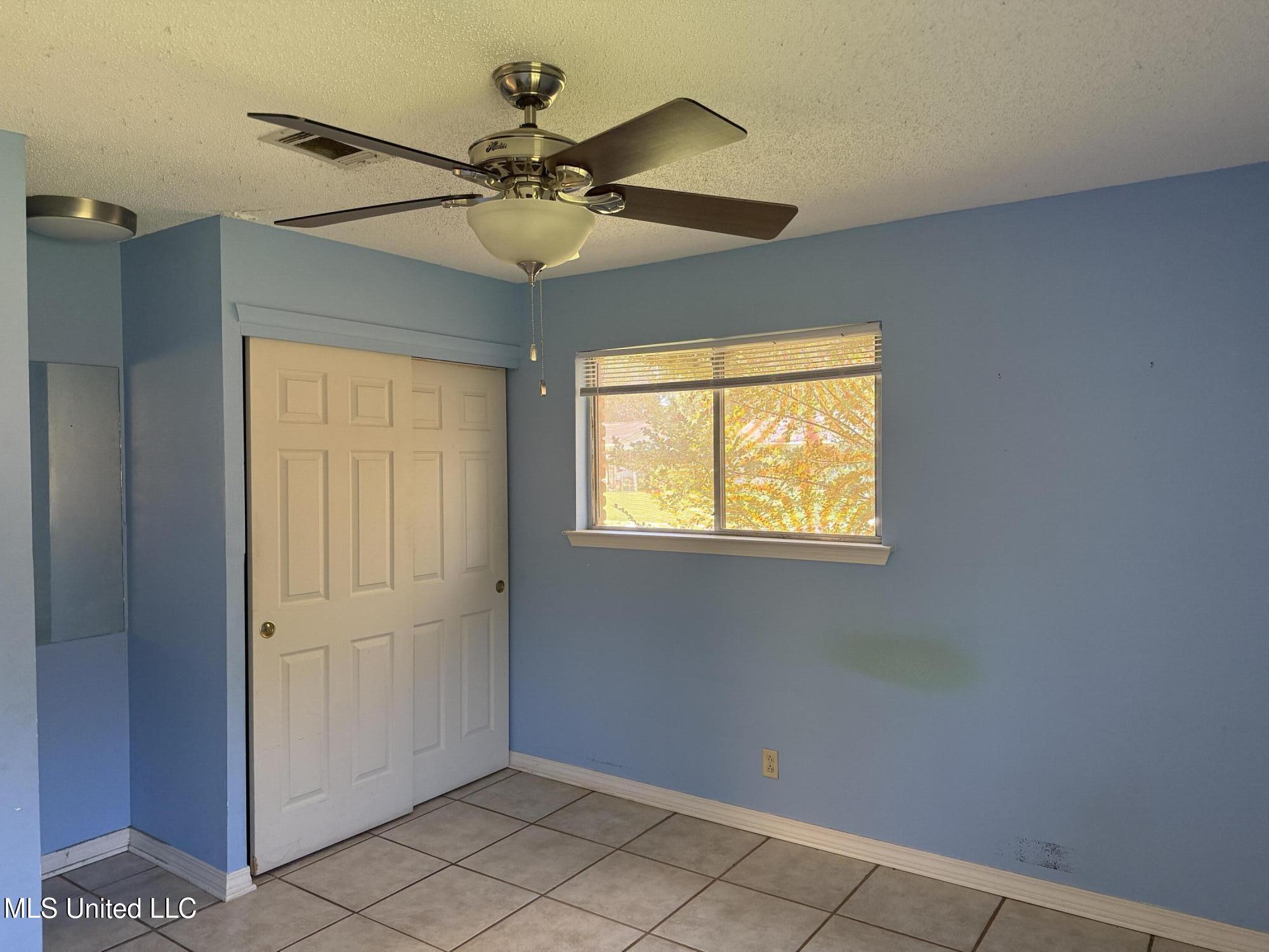 4603 Legare Avenue Pascagoula, MS 39581 - Photo 24 of 26 IMG_9224