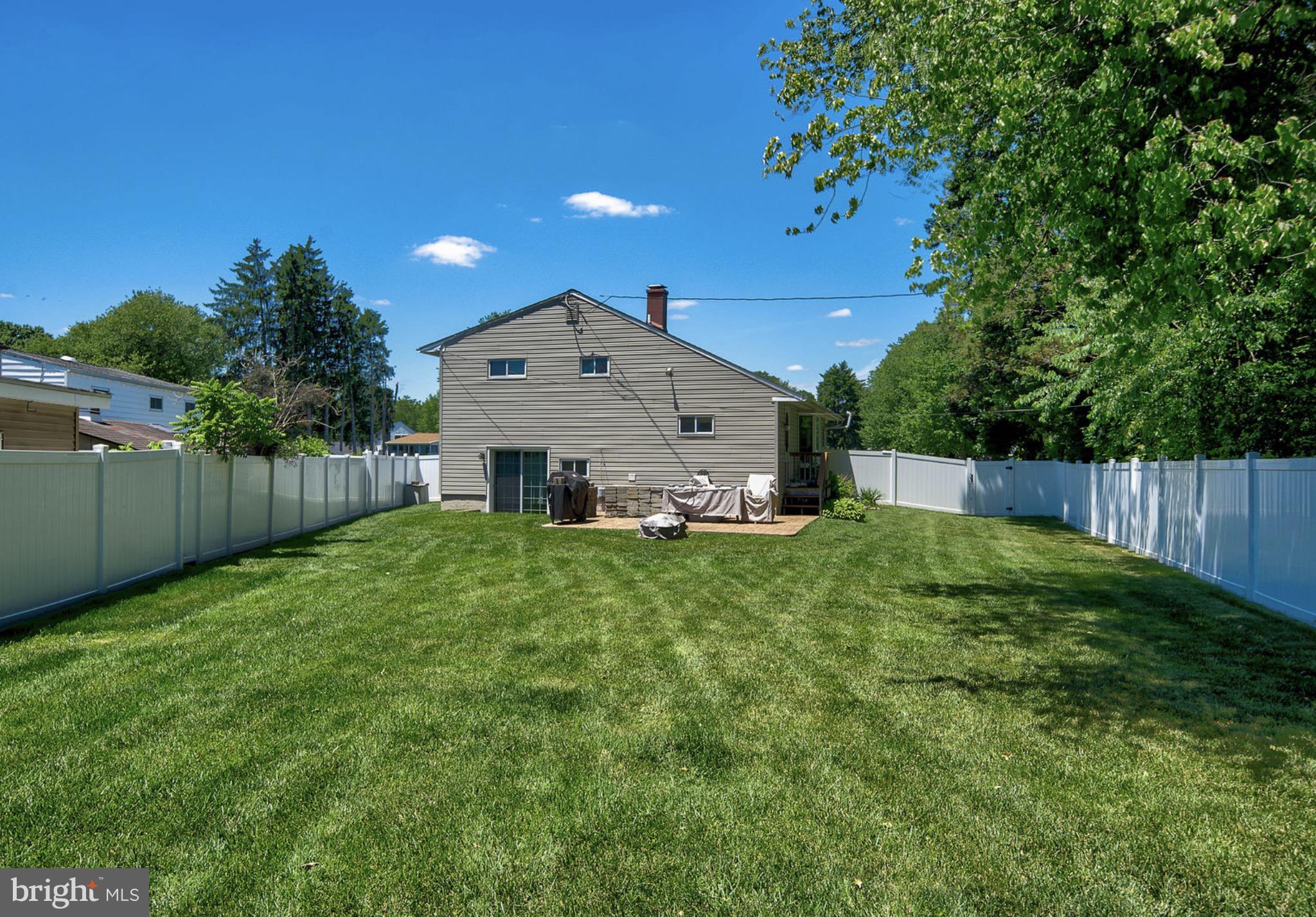 229 Greene Road Warminster, PA 18974 - Photo 7 of 30